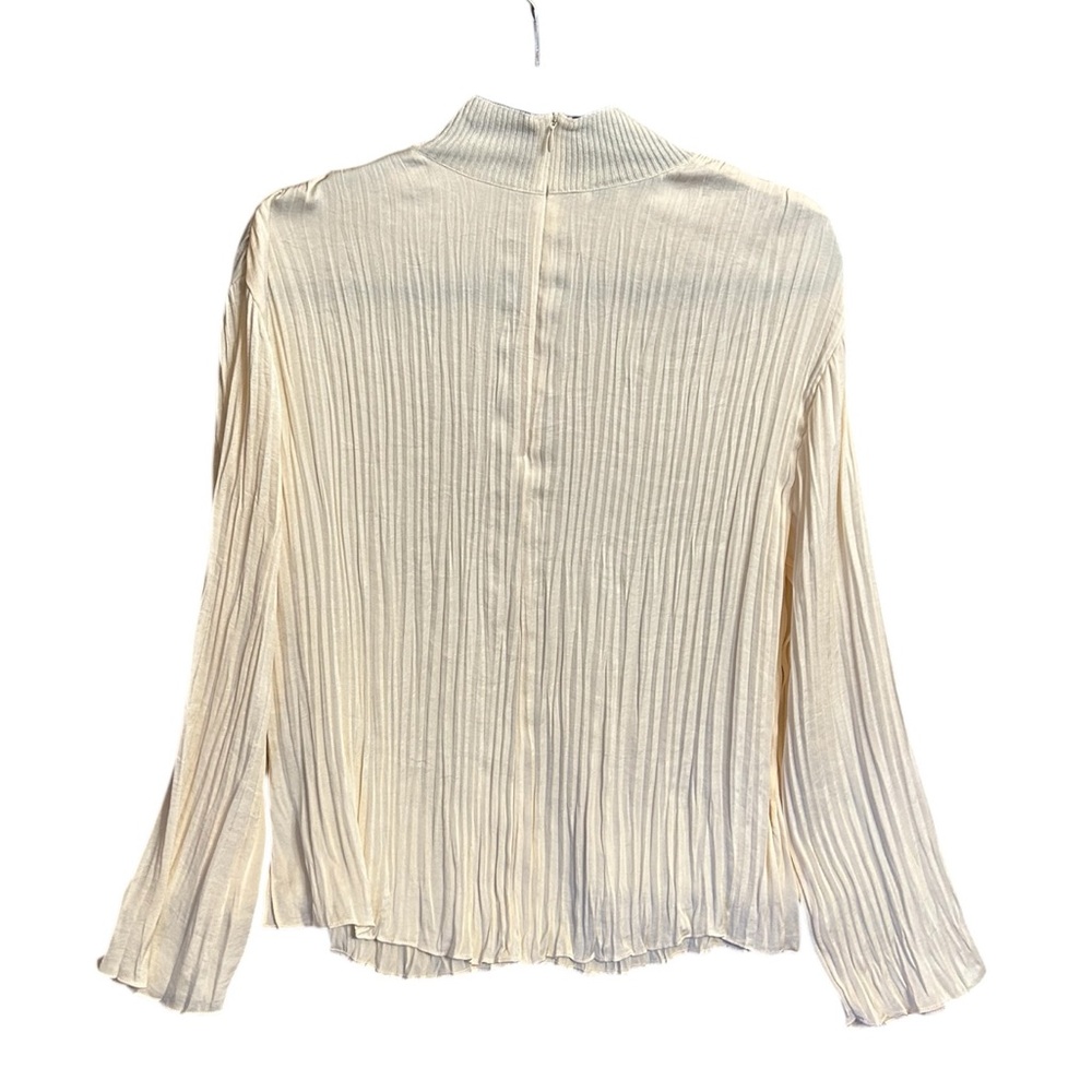 Vince Cream Crushed Satin Mock Neck Long Sleeve Blouse Size Small - Picture 4 of 11